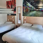 Kyriad Direct Caen Nord Memorial Hotel