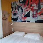 Kyriad Direct Caen Nord Memorial Hotel