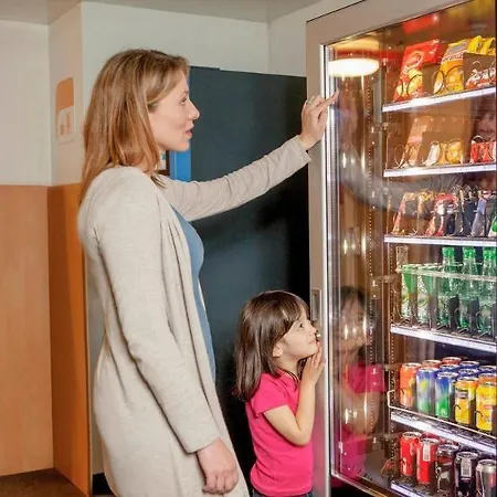 Kyriad Direct Caen Nord Memorial Hotel Saint-Contest