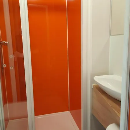 Hotel Kyriad Direct Caen Nord Memorial Saint-Contest