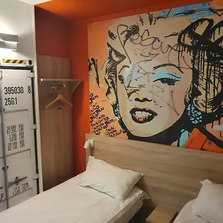 Kyriad Direct Caen Nord Memorial Hotel