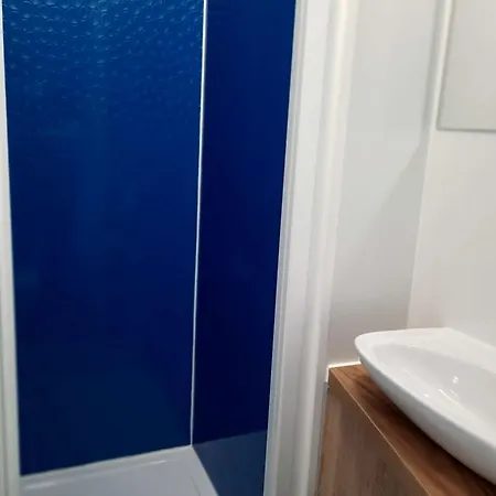 Kyriad Direct Caen Nord Memorial Hotel 2*