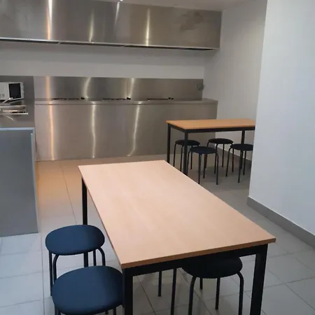 Hotel Kyriad Direct Caen Nord Memorial Saint-Contest