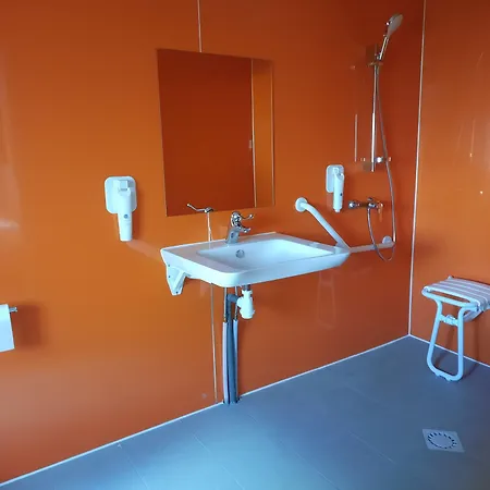 Kyriad Direct Caen Nord Memorial 2*