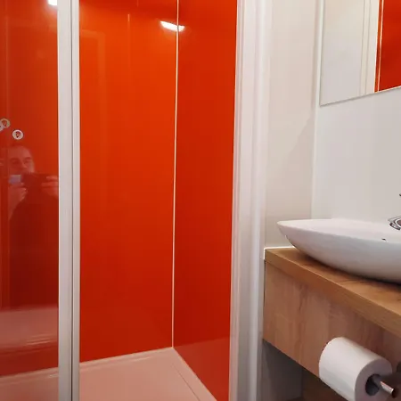 Hotel Kyriad Direct Caen Nord Memorial