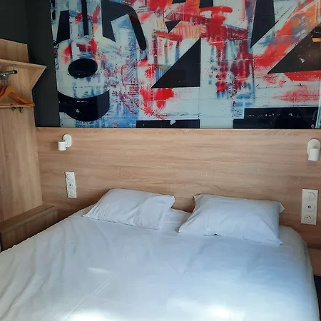 Kyriad Direct Caen Nord Memorial Hotel 2*