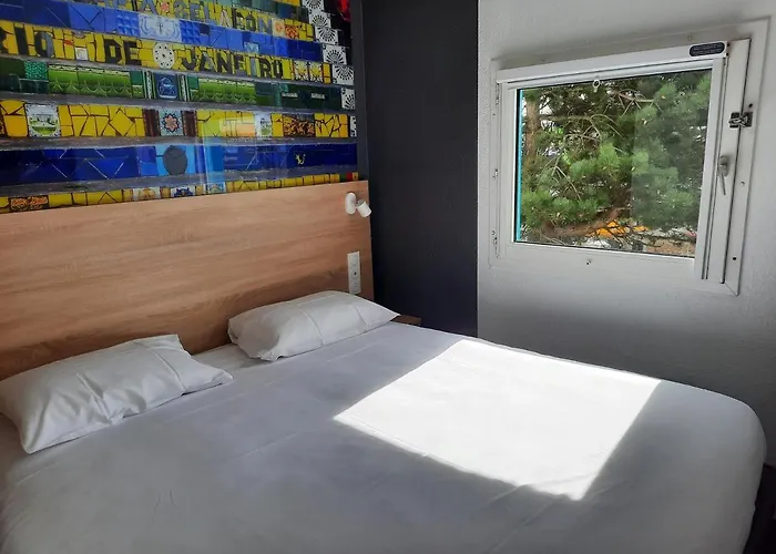 Kyriad Direct Caen Nord Memorial 2*