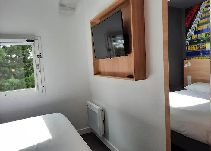 Kyriad Direct Caen Nord Memorial 2*