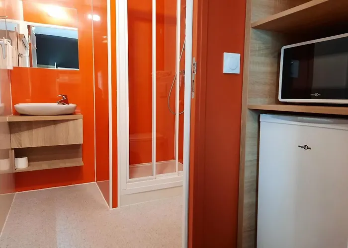 Hotel Kyriad Direct Caen Nord Memorial