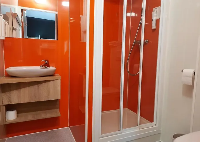 Kyriad Direct Caen Nord Memorial