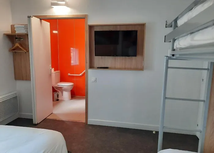 Kyriad Direct Caen Nord Memorial Hotel