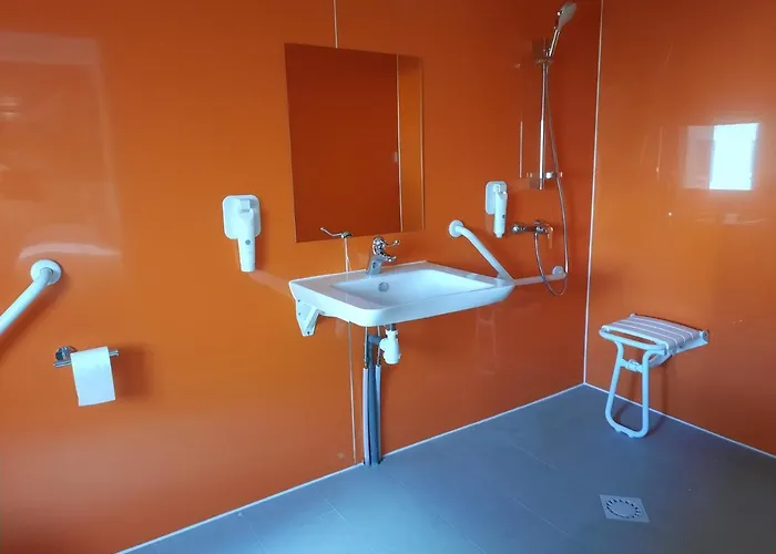 Kyriad Direct Caen Nord Memorial Hotel Saint-Contest