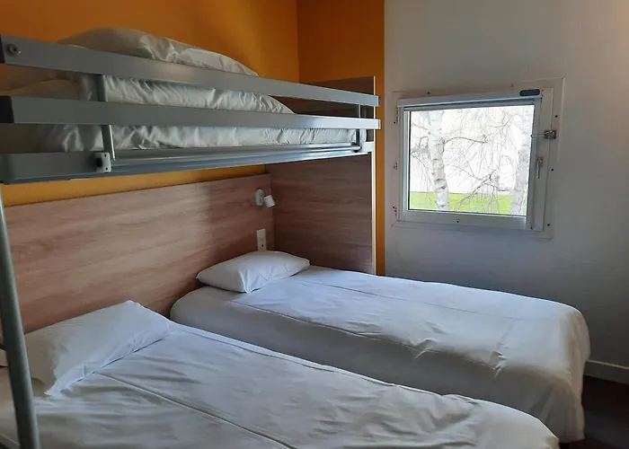 Kyriad Direct Caen Nord Memorial 2* Saint-Contest