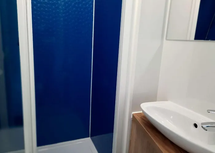 Kyriad Direct Caen Nord Memorial Hotel 2*