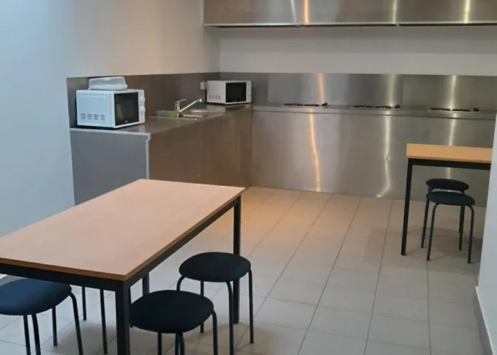 Hotel Kyriad Direct Caen Nord Memorial