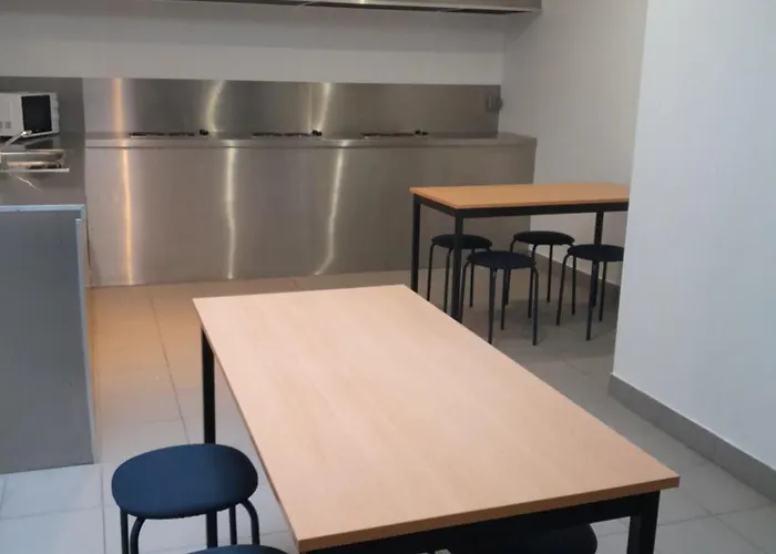 Hotel Kyriad Direct Caen Nord Memorial Saint-Contest